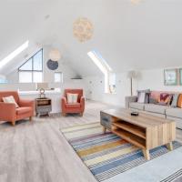 Attractive pet friendly beach house in Westward Ho