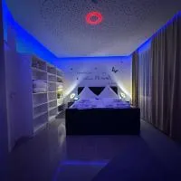 Modern Apartments Neuburg U - TOP - 2 Zimmer, Komfort, Zentrum, Wi-Fi, Smart TV, Stellplatz, Küche, hotel en Neuburg an der Donau