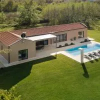 Villa Vesna - Premium Collection, מלון בSveti Petar u Šumi