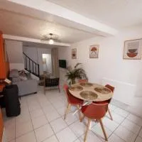 Gîte La Foresienne, hotel i Putanges-le-Lac