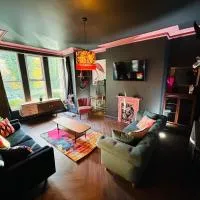 Park Mount Residences - Boutique 1 Bedroom Apartment In Leeds With Free Parking, מלון בKirkstall