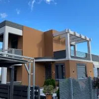 ΙΣΟΓΕΙΟ ΕΠΙΠΛΩΜΕΝΟ ΔΙΑΜΕΡΙΣΜΑ โรงแรมในDhirrévmata