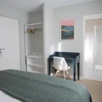 Maison Bernatenia, hotel v destinaci Uhart-Cize