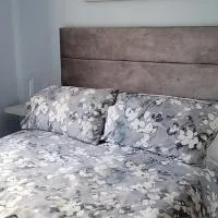 Nina's Den @ 26 Davidson Place, ξενοδοχείο σε Newtown Saint Boswells