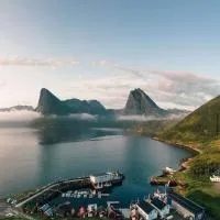 Senja Living、Stonglandseidetのホテル
