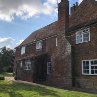 Spacious character cottage overlooking fields