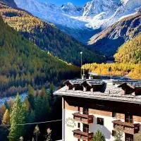 Hotel Gembro – hotel w mieście Chiesa in Valmalenco