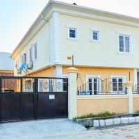 Mainstream Shortlet Apartments, hotel in Gbogije