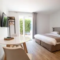 LOGIS LES CEPAGES / RESTAURANT LE RAISIN: Pont-de-Vaux şehrinde bir otel