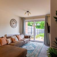 City Bungalow with Free Parking - Ideal for Contractors