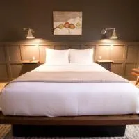 Meeting House Boutique Hotel, отель в городе Фоллс-Черч