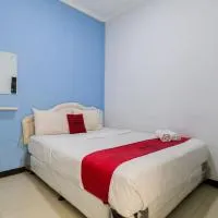 RedDoorz @ Garden Boulevard Citra Raya Tangerang, готель у місті Тангеранг