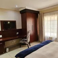 Booth Suite Hotel Mafikeng, hótel í Mafikeng