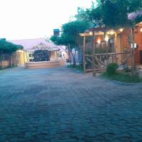 Quanam Woods Hotel, hotel di Lodwar