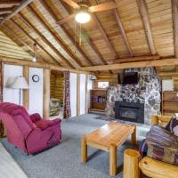 Rustic Bemidji Cabin with Boat and Lake Access!, hotel berdekatan Bemidji Regional Airport - BJI, Bemidji