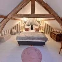 La Grange Aux Hirondelles - Chambre romantique, hotel sa Woignarue