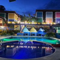 RedDoorz @ Boondocks Cabins Resort, hotel in Dalumpinas Oeste