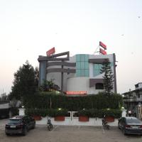 HOTEL GOKUL, ξενοδοχείο κοντά στο Αεροδρόμιο Kandla - IXY, Gandhidham