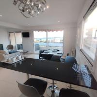 Cannes Vue mer T2 61m²+ parking, hôtel à Cannes (Pointe Croisette)