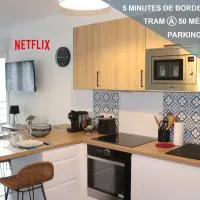 Les cèdres - parking privé -Tram A 50 m - loggia 9m2, hotel i Cenon