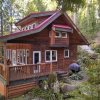 Moon Dance Cabin, hotel in Madeira Park