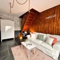 La Grange Aux Hirondelles - Chambre familiale, hotel sa Woignarue