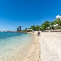 OMP 17J-T1, Seaview, Beach, Pool Access,Near Airport, Fast Wi-fi, Netflix, hotel sa Punta Engaño