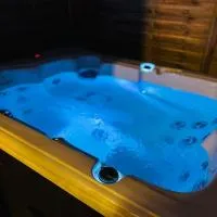 Secrète loft, spa & jaccuzi privatif - parking & bien-être près de Toulouse, hotell sihtkohas Aucamville