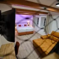 Penzion pod Hazmburkem, hotel in Klapý