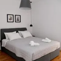 Modern Apartment in Ipitou, Plaka