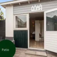 Studio Baarn with patio, airco, pantry, bedroom, bathroom, privacy - Amsterdam, Utrecht, hotell sihtkohas Baarn