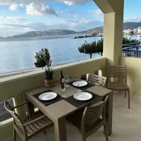 Samanthas LUXURY APARTMENT, hôtel à Haraki
