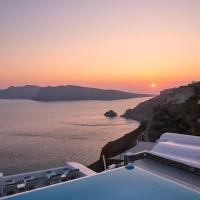 La Perla Villas and Suites - Adults Only, hotel in Oia