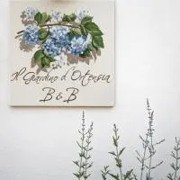 Il Giardino di Ortensia B&B, מלון בBientina