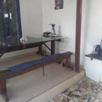 Hosped. privativa c/ suíte, cozinha e varanda.CENTRO HISTÓRICO., hotel poblíž Paracatu Airport - PYT, Paracatu