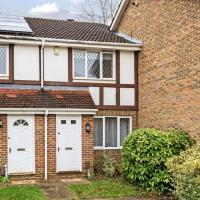 Pass the Keys Cosy 2BR Home in Walton