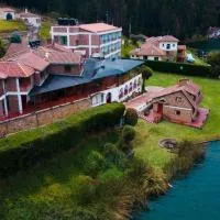 Hotel Refugio Santa Ines, hotel a Aquitania