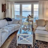 Beautiful Apartment In Hemnskjela With House Sea View