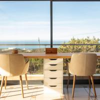 Villa Izabel Ocean View, Hotel in Aljezur