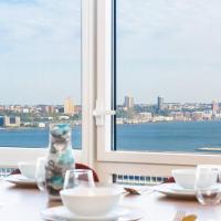 Super Luxury Penthouse 3bd 3bath, hotel in Newport, Jersey City