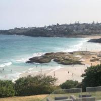 Tamarama Beachfront Apartment on Bondi to Bronte Walk, vie&scaron;butis Sidnėjuje