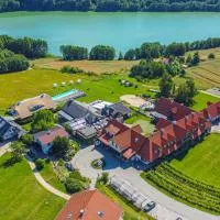 Hotel Głęboczek Vine Resort& Spa, hotel di Wielki Głęboczek