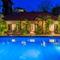 Senang Luxury Villa