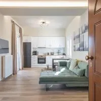 ATTIKI METRO Top Floor Apartment