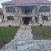 Το σπίτι του παληκαρα, hotel em Diáva
