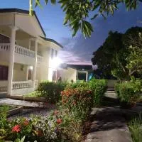 Lord's Hands Guesthouse Hotel, hotel en Winneba