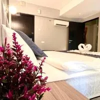 HillMark Suites โรงแรมในอาเยอร์ เกโระห์