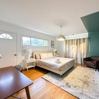 Relaxing 6 BR Oasis with Pool - Lou1, hotel dekat Bandara Hollywood Burbank - BUR, Los Angeles