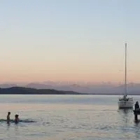 Central Starnberg and surrounded by nature, Hotel in Starnberg
