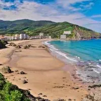 BAKIO BEACH con Garaje, hotel di Bakio